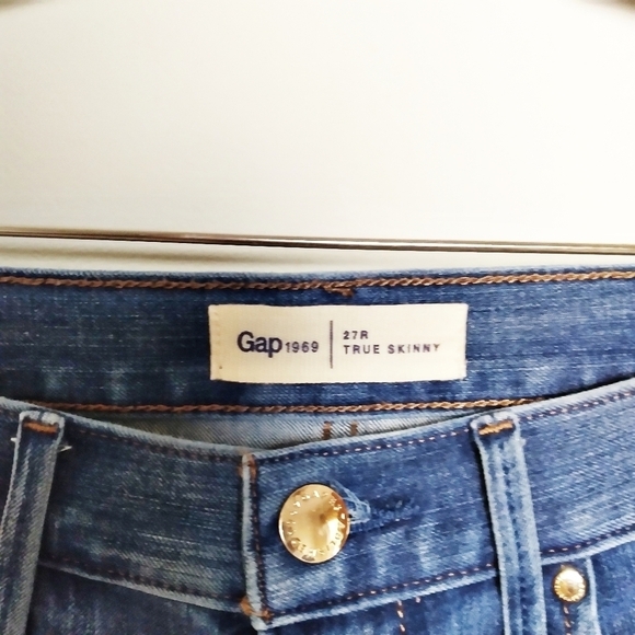 Gap Medium Wash True Skinny Jeans - Picture 5 of 6